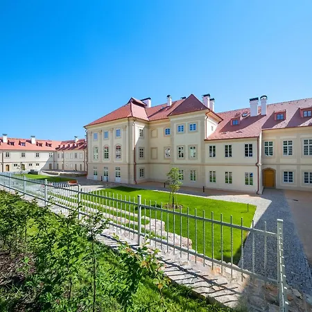 Zámecký Jince